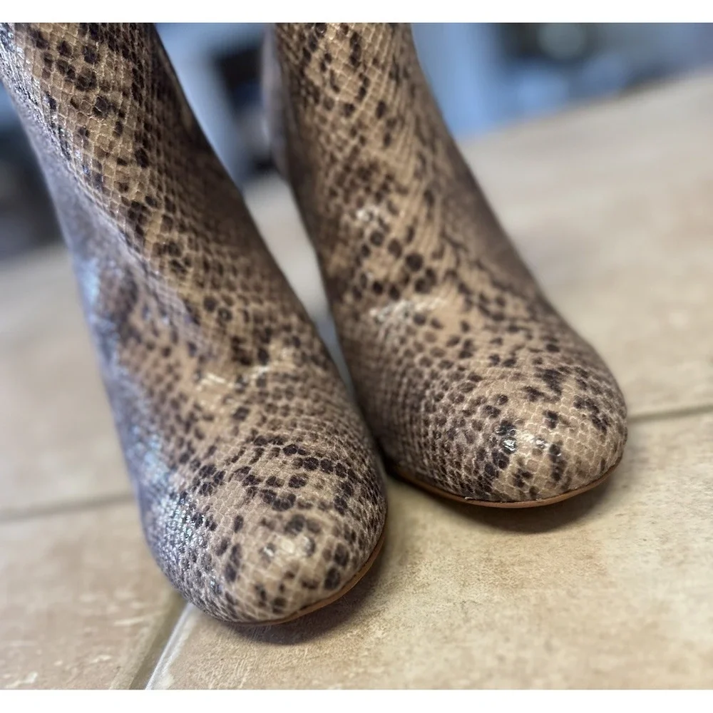 I.N.C. International Concepts Taytee Women's Snake Skin Style Ankle Zip Boots 10